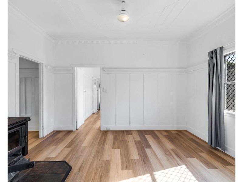 220 Bridge Street, Newtown QLD 4350