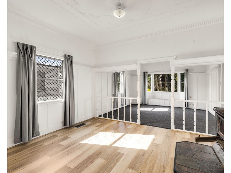 220 Bridge Street, Newtown QLD 4350
