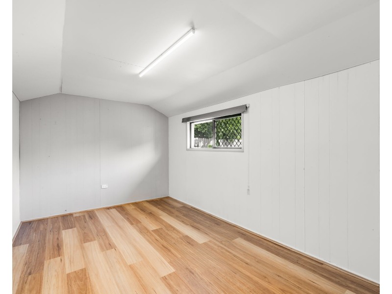 220 Bridge Street, Newtown QLD 4350