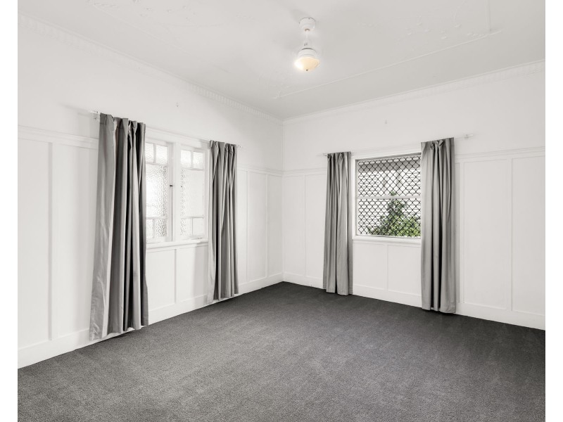 220 Bridge Street, Newtown QLD 4350