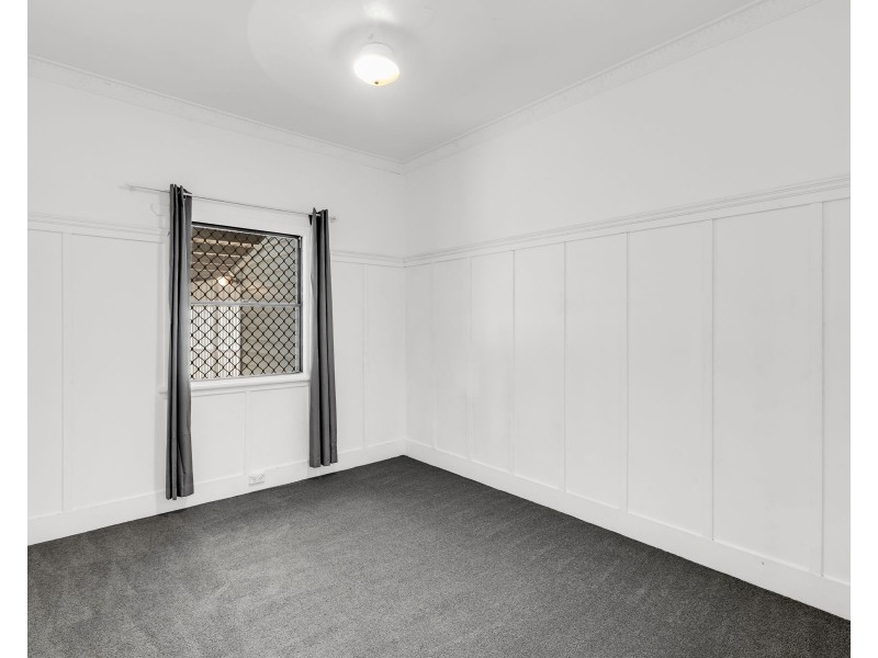 220 Bridge Street, Newtown QLD 4350