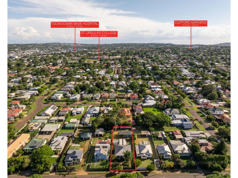 220 Bridge Street, Newtown QLD 4350