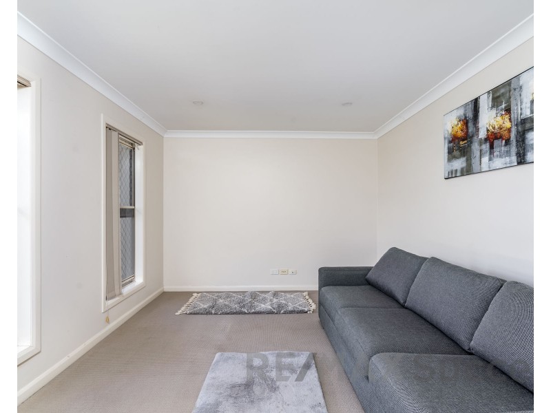 6 Barambah Street, Glenvale QLD 4350