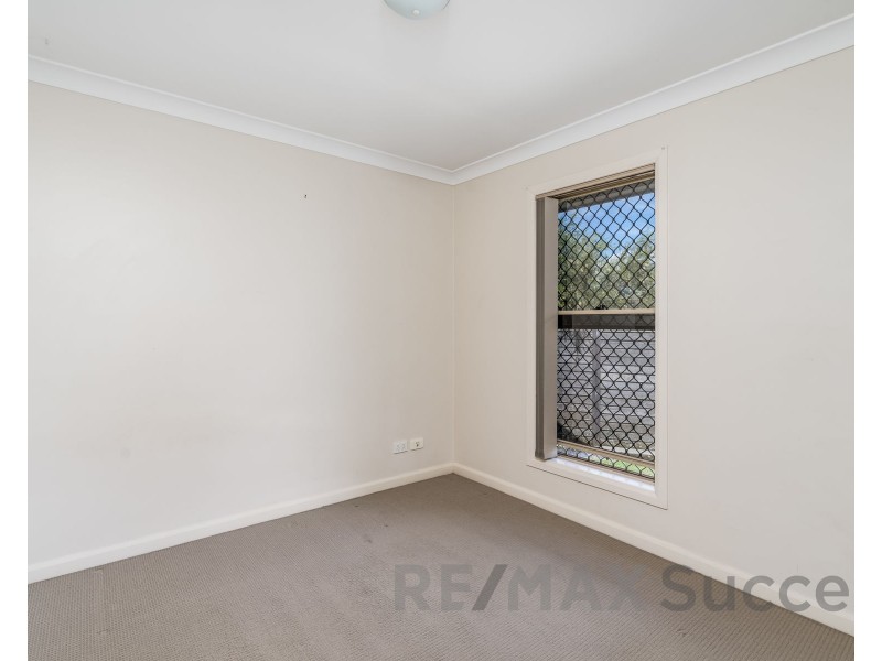 6 Barambah Street, Glenvale QLD 4350