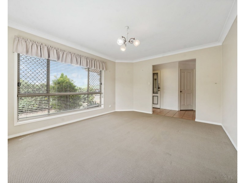 49 Nash Drive, Glenvale QLD 4350