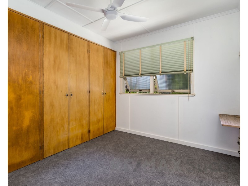 36 Mary Street, Mount Lofty QLD 4350