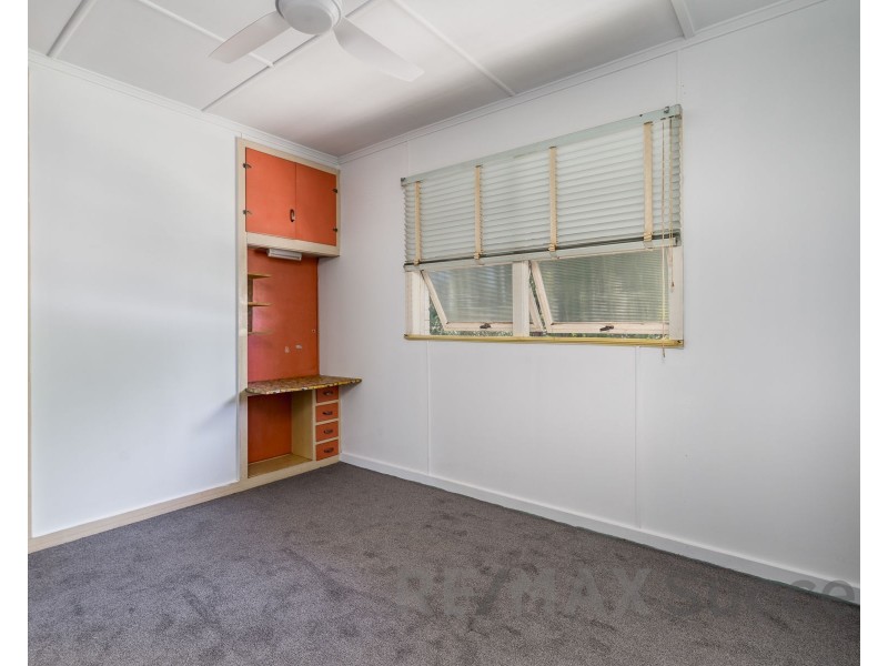 36 Mary Street, Mount Lofty QLD 4350