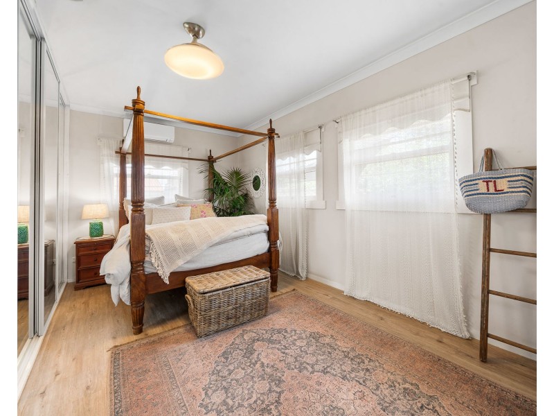 3 Betty Street, Newtown QLD 4350