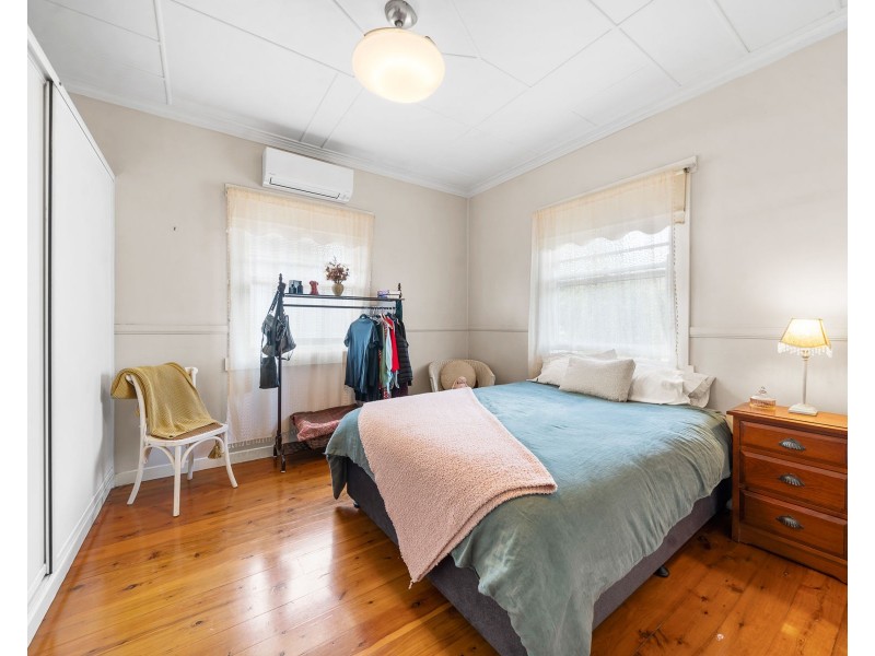 3 Betty Street, Newtown QLD 4350