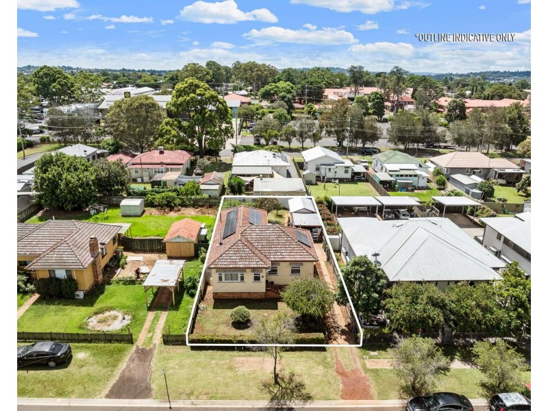 3 Betty Street, Newtown QLD 4350