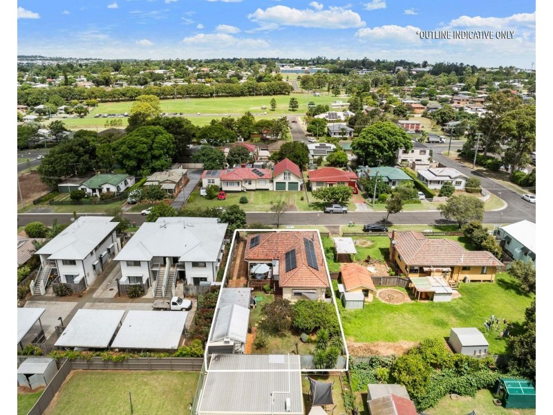 3 Betty Street, Newtown QLD 4350