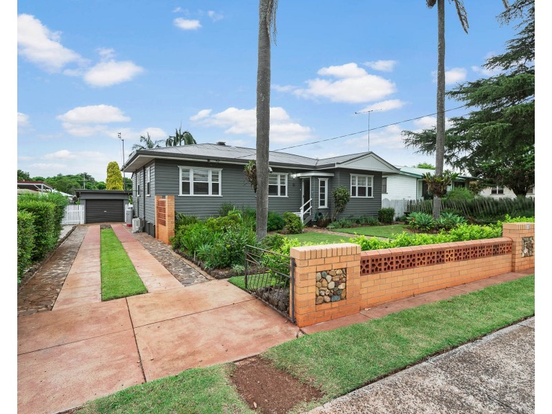 92 Drayton Road, Harristown QLD 4350