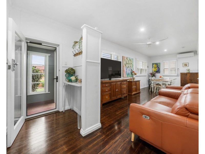 92 Drayton Road, Harristown QLD 4350