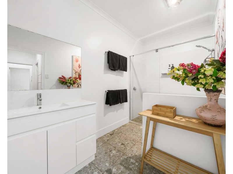 92 Drayton Road, Harristown QLD 4350