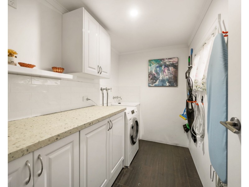 92 Drayton Road, Harristown QLD 4350