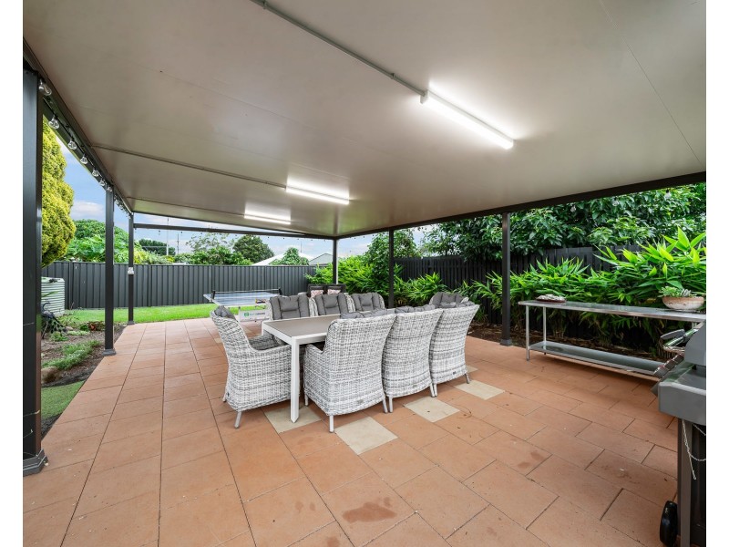 92 Drayton Road, Harristown QLD 4350