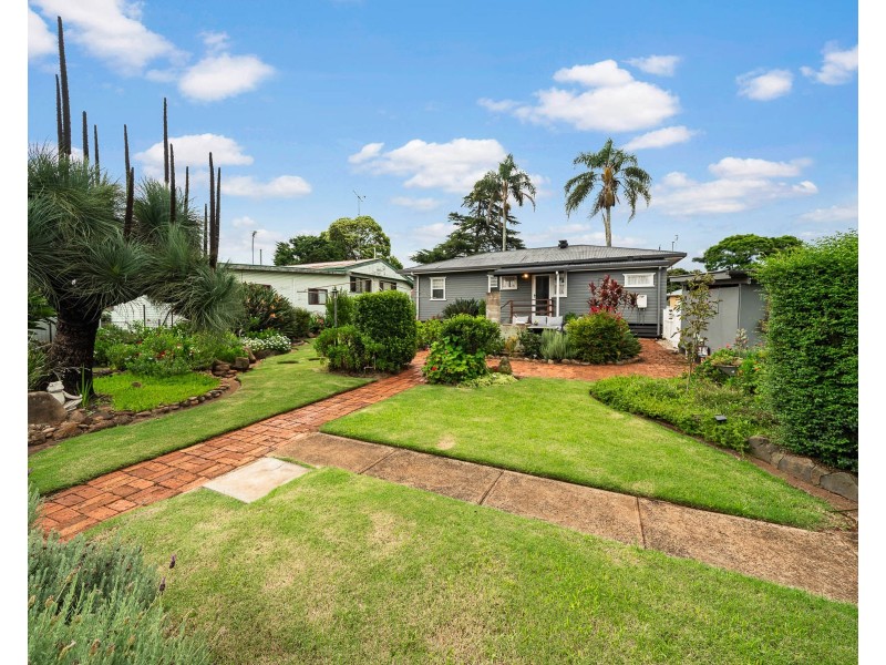 92 Drayton Road, Harristown QLD 4350