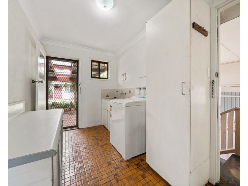 7 Cameron Crescent, Glenvale QLD 4350