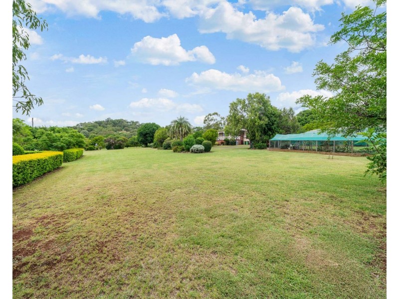 7 Cameron Crescent, Glenvale QLD 4350