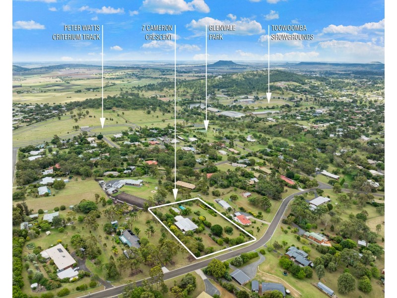 7 Cameron Crescent, Glenvale QLD 4350