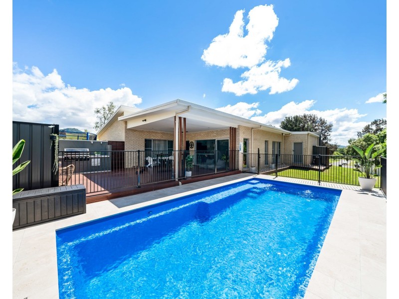 9 Belah Court, Withcott QLD 4352