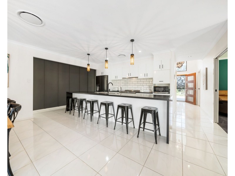 9 Belah Court, Withcott QLD 4352