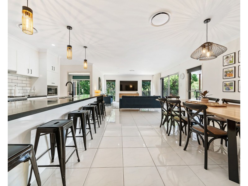 9 Belah Court, Withcott QLD 4352