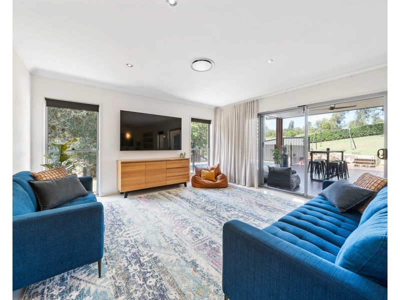 9 Belah Court, Withcott QLD 4352