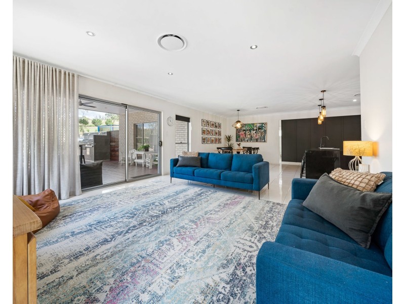 9 Belah Court, Withcott QLD 4352