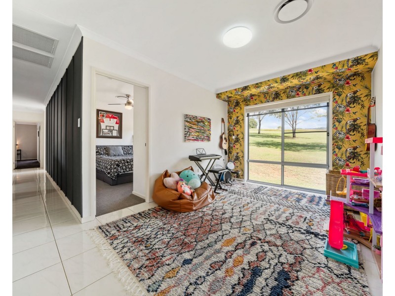 9 Belah Court, Withcott QLD 4352