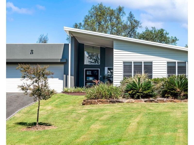 9 Belah Court, Withcott QLD 4352