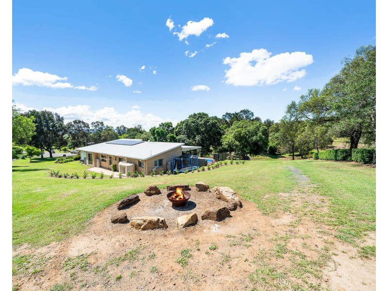 9 Belah Court, Withcott QLD 4352