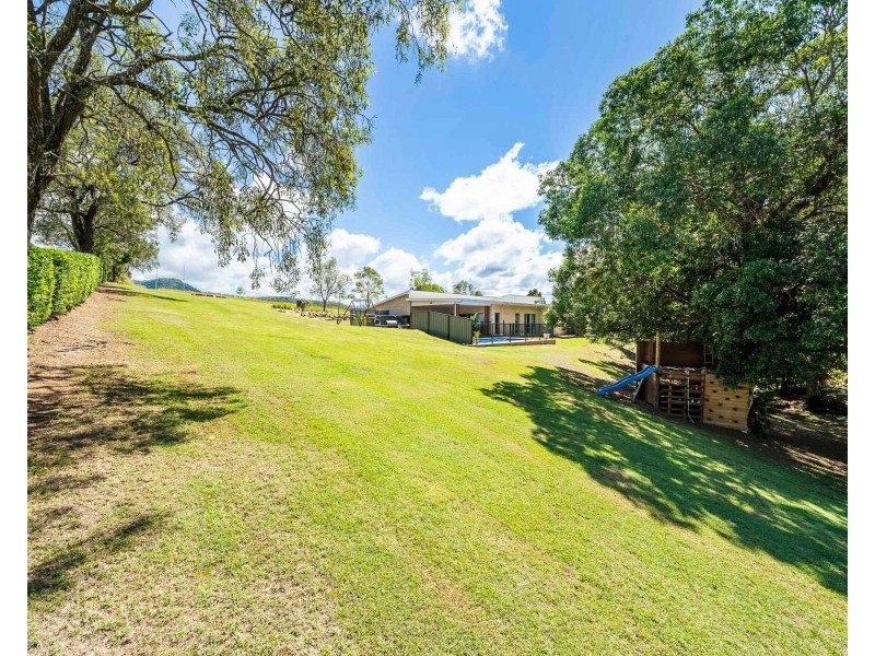 9 Belah Court, Withcott QLD 4352