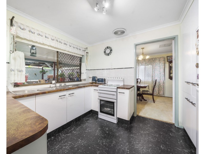 52 John Street, Goombungee QLD 4354