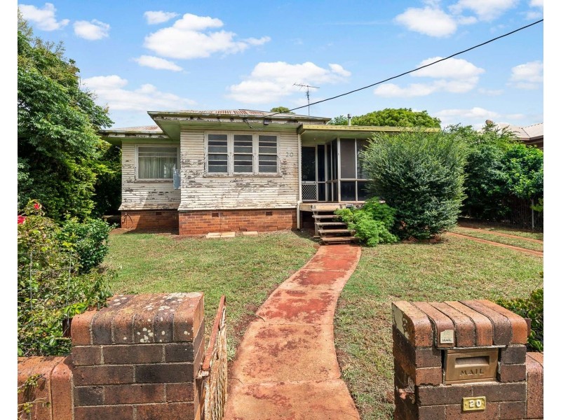 20 Underwood Crescent, Harristown QLD 4350