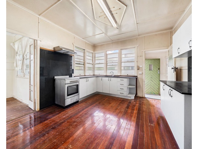 20 Underwood Crescent, Harristown QLD 4350