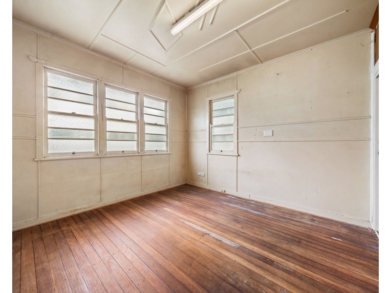 20 Underwood Crescent, Harristown QLD 4350