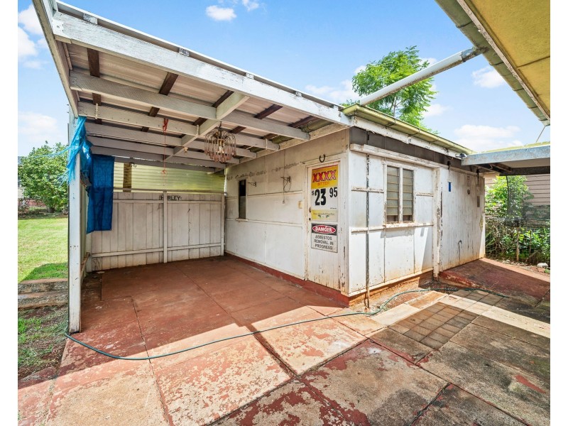 20 Underwood Crescent, Harristown QLD 4350