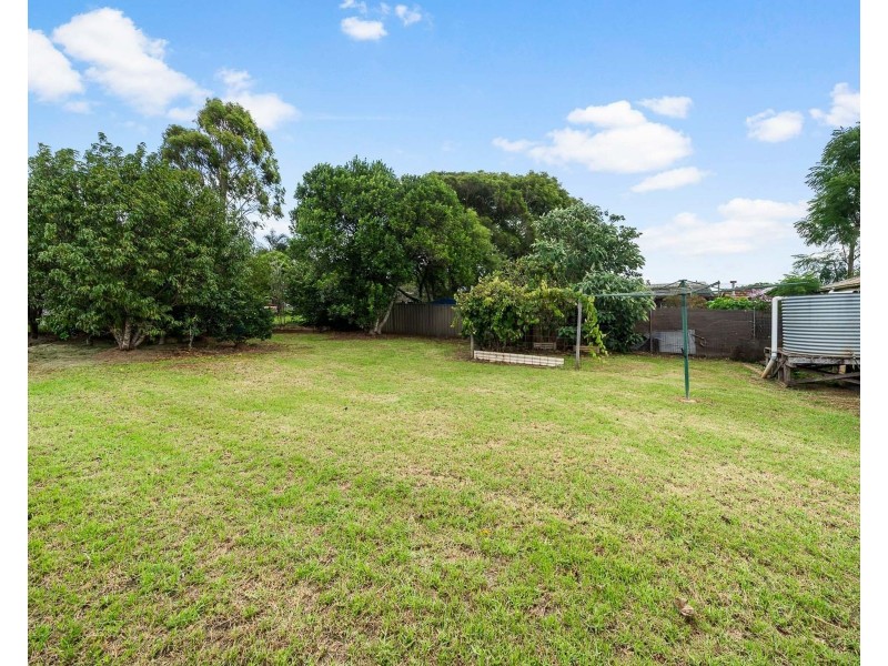 20 Underwood Crescent, Harristown QLD 4350