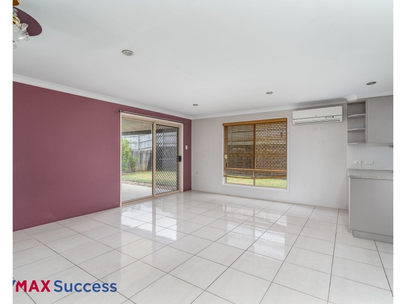 6 Latham Court, Wilsonton Heights QLD 4350