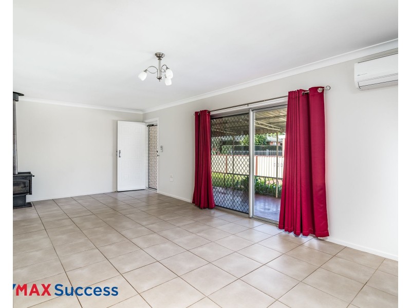 19 Erbacher Street, Centenary Heights QLD 4350