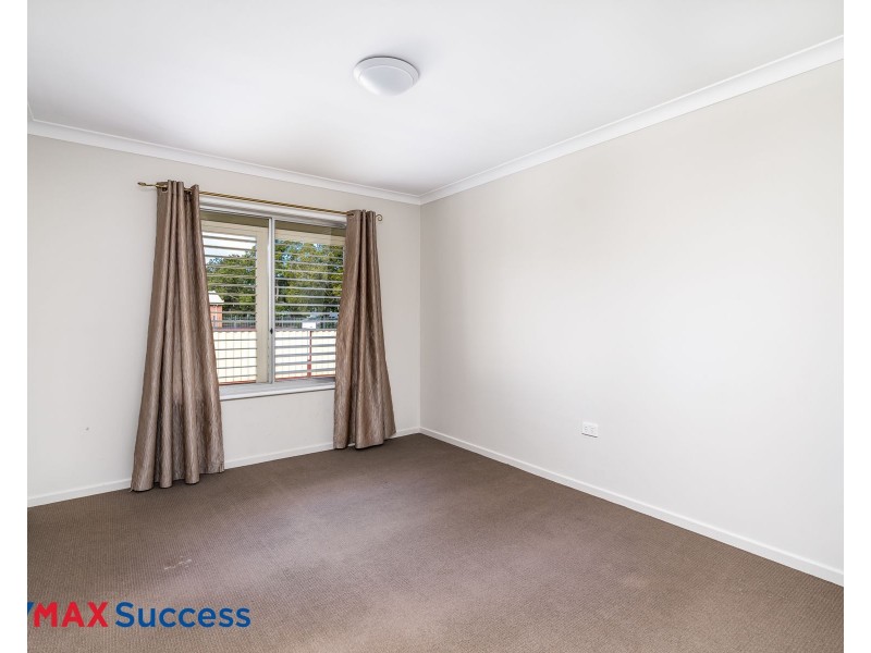 19 Erbacher Street, Centenary Heights QLD 4350