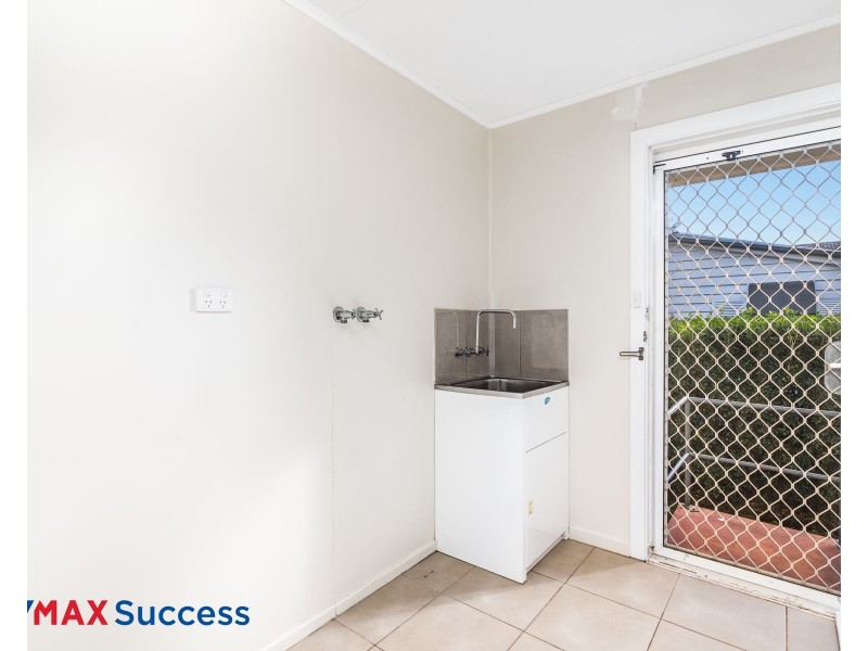 19 Erbacher Street, Centenary Heights QLD 4350