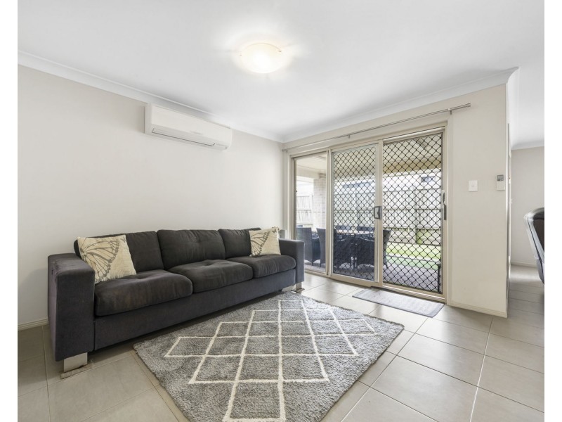 33 Sunset Drive, Glenvale QLD 4350