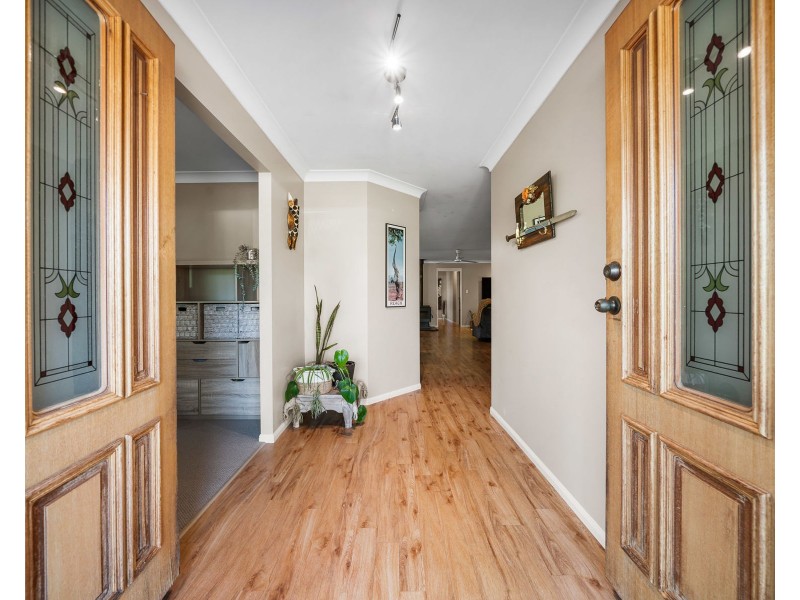 37 Valley View Drive, Meringandan West QLD 4352