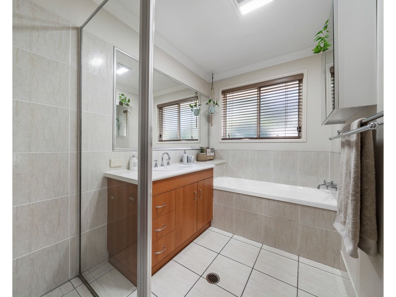 37 Valley View Drive, Meringandan West QLD 4352