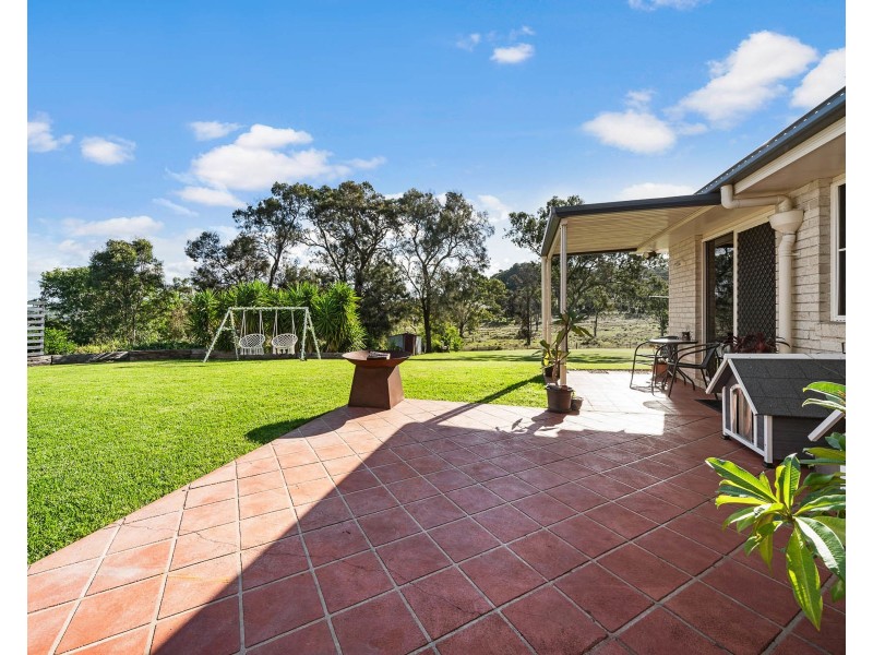37 Valley View Drive, Meringandan West QLD 4352