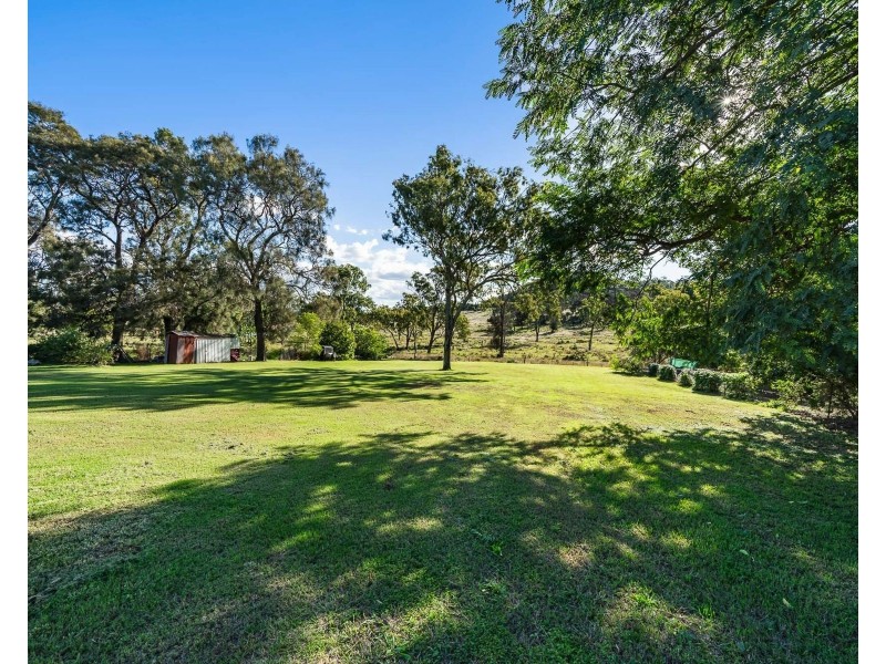 37 Valley View Drive, Meringandan West QLD 4352