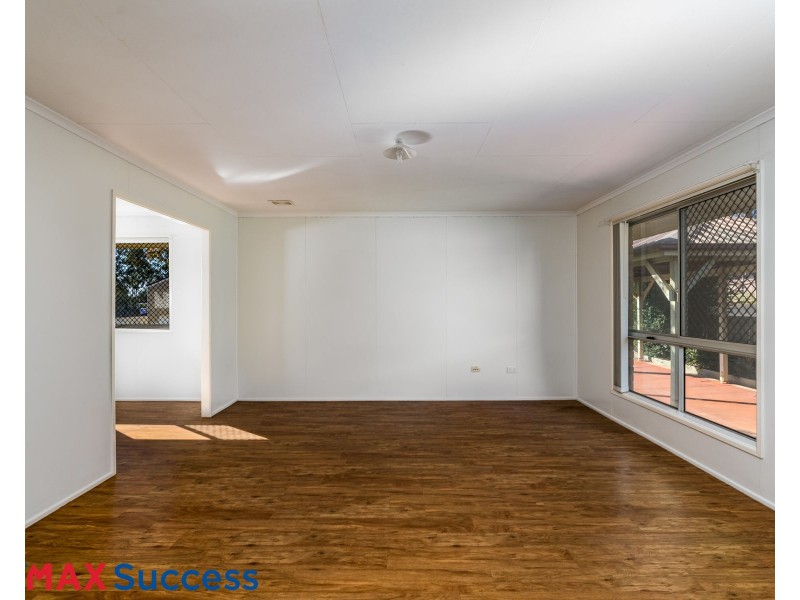 15 Festival Street, Rockville QLD 4350