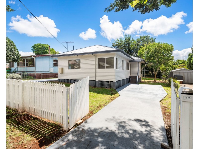 27 Elizabeth Street, South Toowoomba QLD 4350